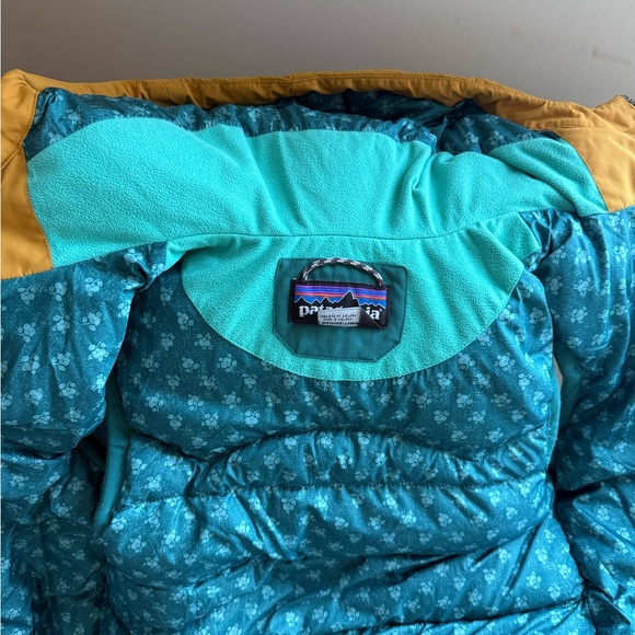 Womens Patagonia Green/teal and Yellow Puffer Vest - Picture 7 of 7